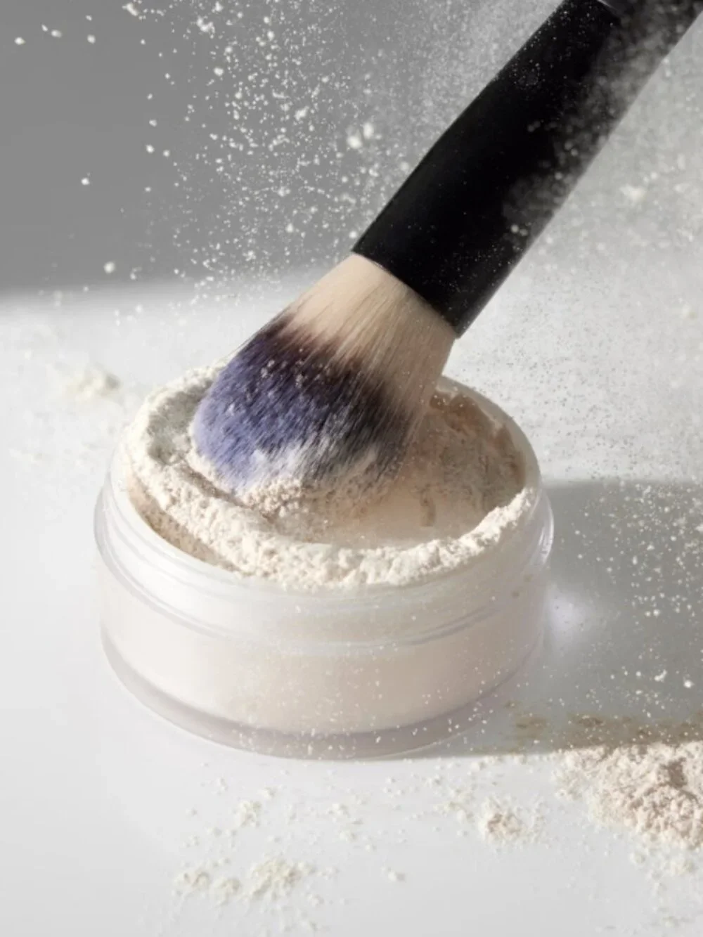 Glo Skin Luminous Setting Powder & Tapered Setting Brush Set